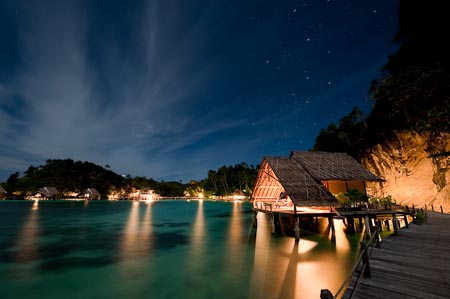 Night scene of this wonderful resort in Batbitim Island