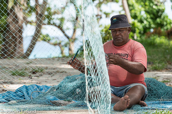 Uncle Laitia fixes the Ligau Village community fishnet full of holes. He must pass on the sewing skills to the next generation.